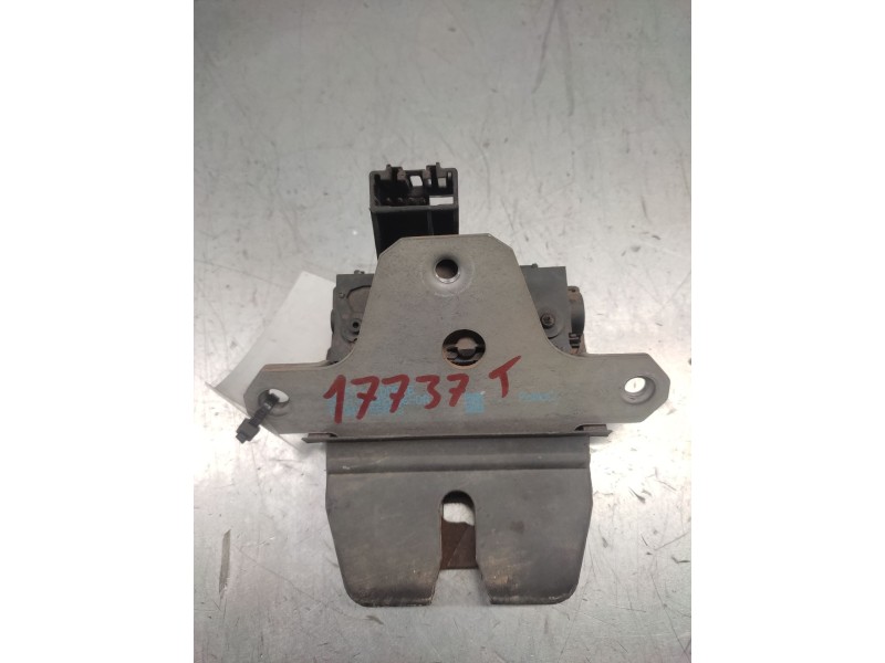 Recambio de cerradura maletero / porton para ford focus lim. (cb8) titanium referencia OEM IAM  4 PINS 