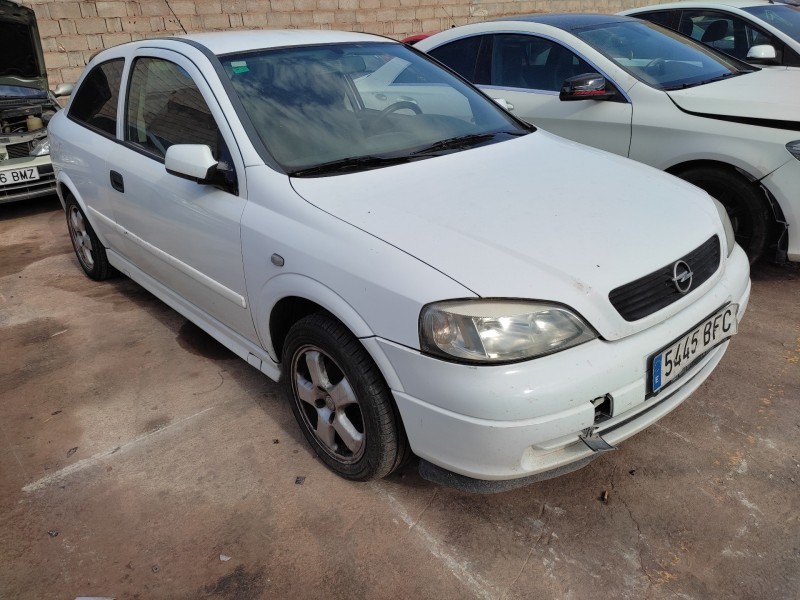 opel astra g berlina del año 2001