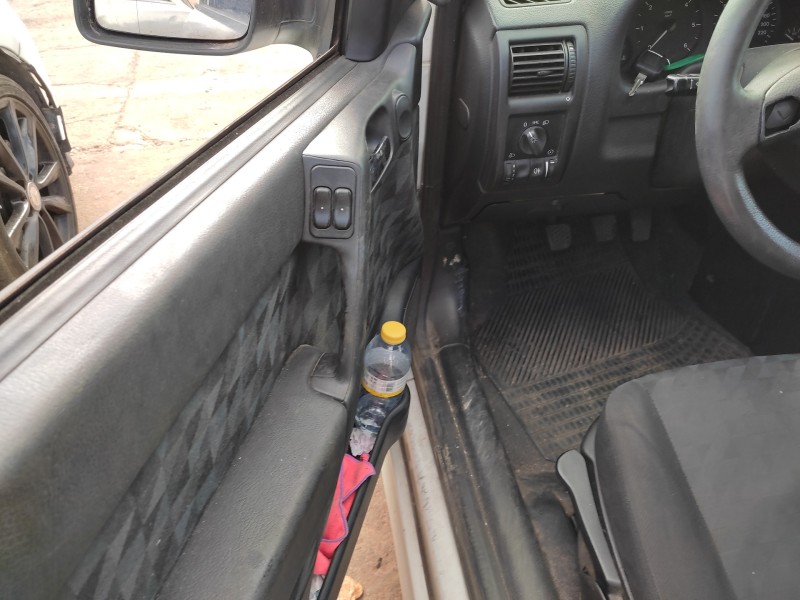 opel astra g berlina del año 2001