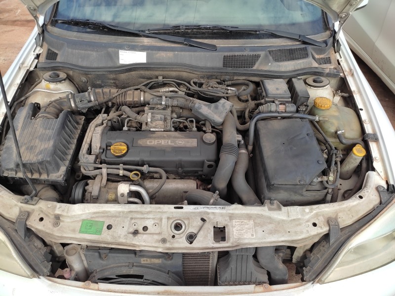 opel astra g berlina del año 2001