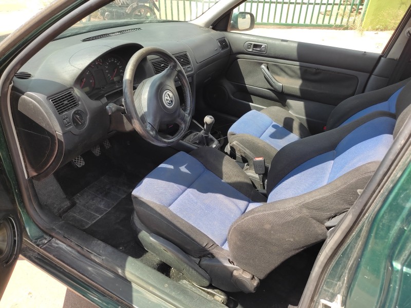 volkswagen golf iv berlina (1j1) del año 1999