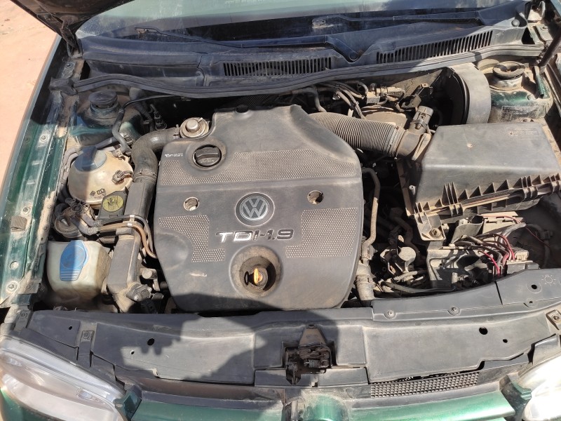 volkswagen golf iv berlina (1j1) del año 1999