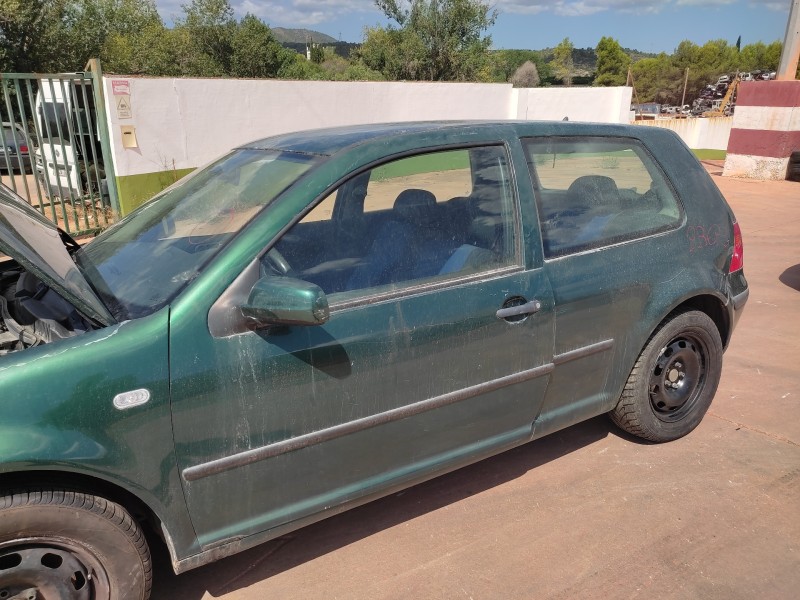 volkswagen golf iv berlina (1j1) del año 1999