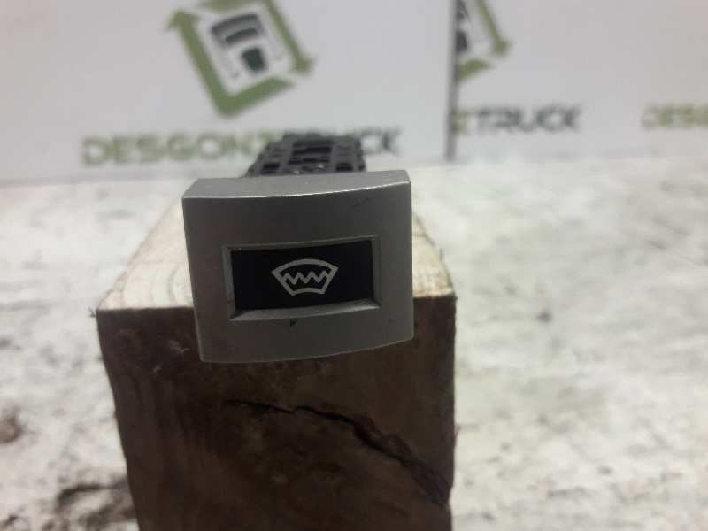 Recambio de boton luneta termica para kia carnival ii 2.9 cdri executive referencia OEM IAM   