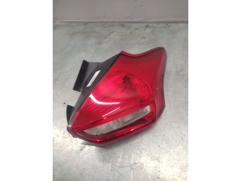 Recambio de piloto trasero derecho para ford focus iii 1.6 ti referencia OEM IAM   