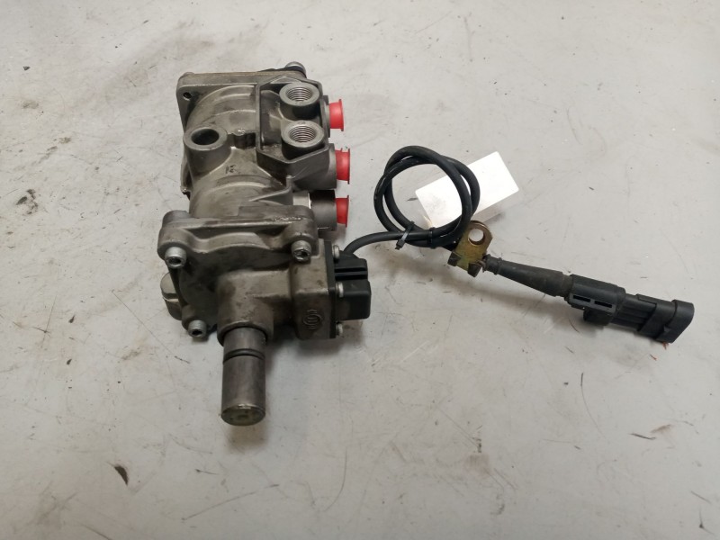 Recambio de valvula aire para iveco mago af100e21 referencia OEM IAM dx65b  500385203