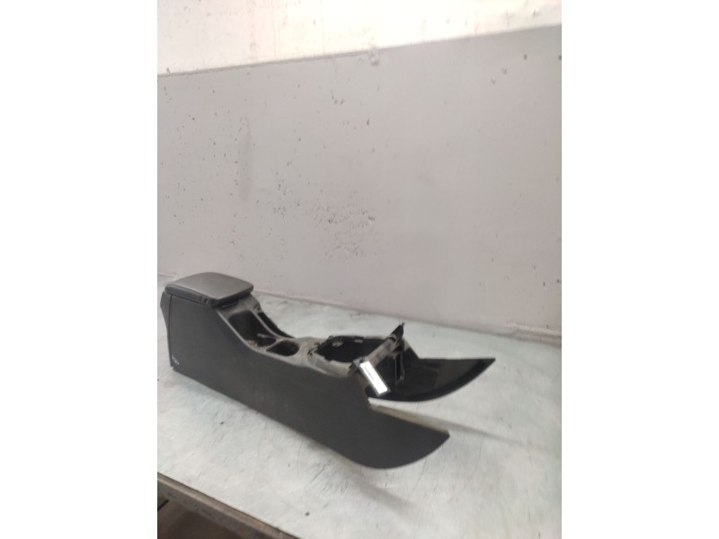 Recambio de apoyabrazos central para peugeot 308 confort referencia OEM IAM   