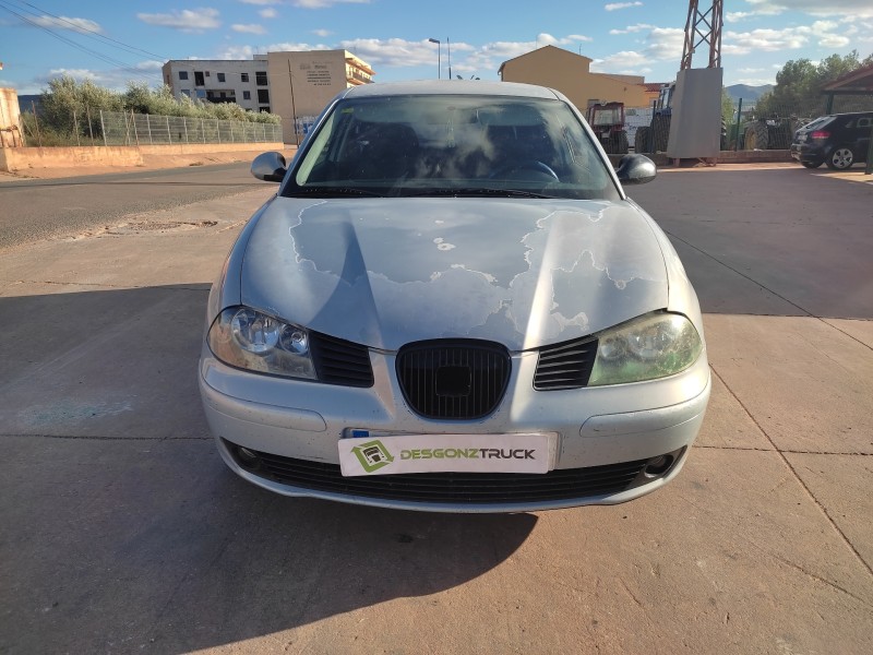 seat ibiza (6l1) del año 2002