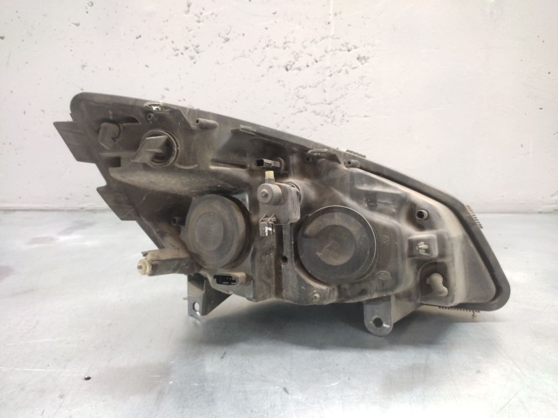 Recambio de faro izquierdo para renault scenic ii 1.9 dci diesel referencia OEM IAM   