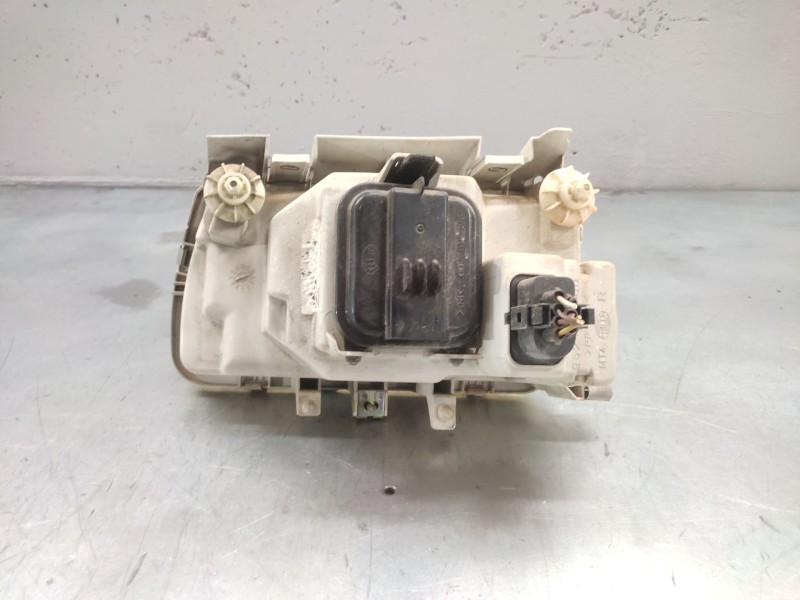 Recambio de faro derecho para volkswagen polo berlina (6n1) básico referencia OEM IAM   