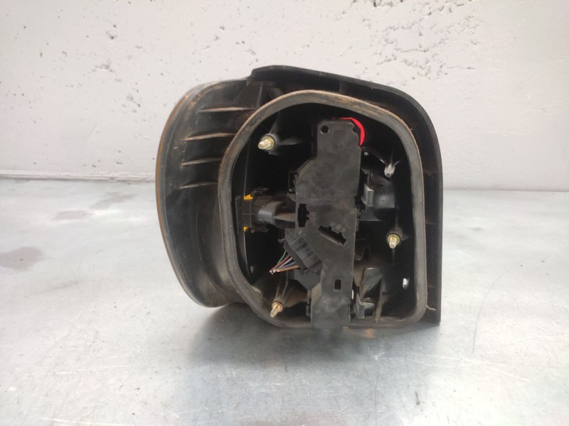 Recambio de piloto trasero derecho para volkswagen polo berlina (6n1) básico referencia OEM IAM   