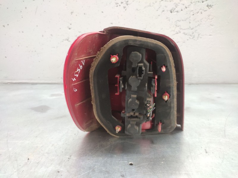 Recambio de piloto trasero derecho para volkswagen polo berlina (6n2) conceptline referencia OEM IAM   