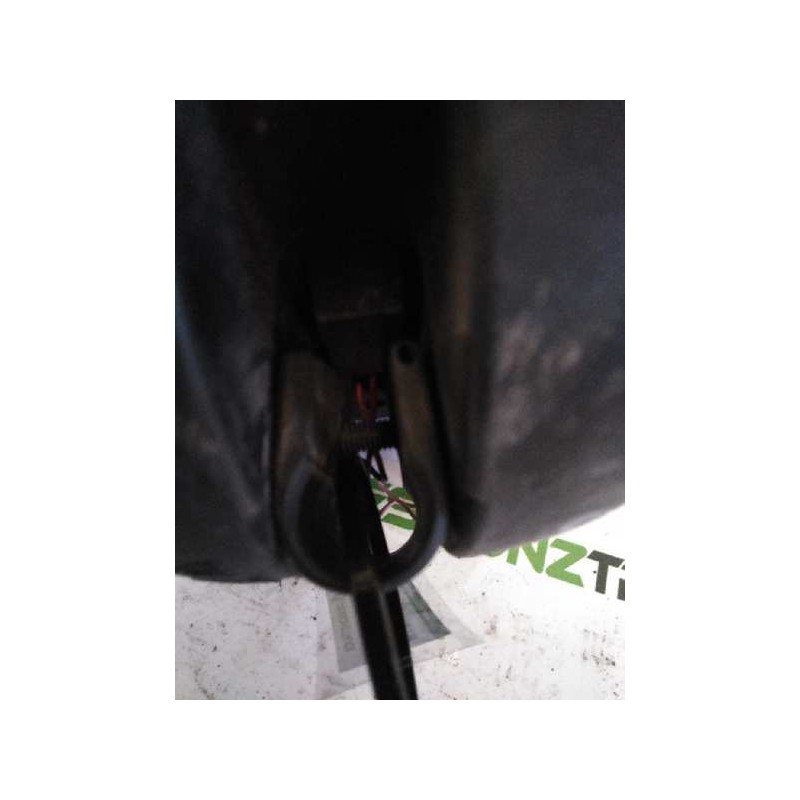 Recambio de retrovisor auxiliar para renault hd 250.18 premium e2 fg modelo 250.18 184 kw cabina para dormir referencia OEM IAM 