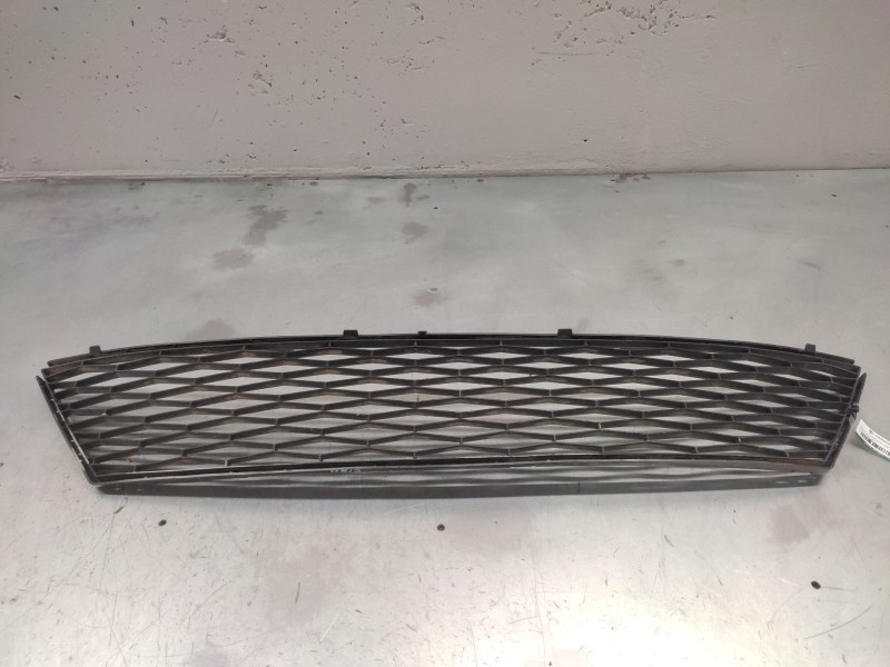 Recambio de rejilla paragolpes central para seat ibiza (6p1) reference plus referencia OEM IAM 6J0853667C  