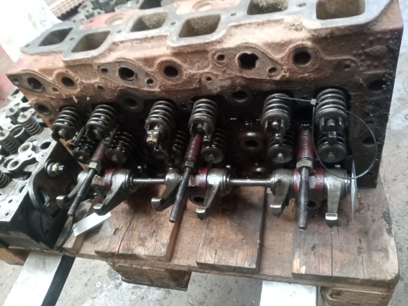 Recambio de culata para pegaso trucks thecno 310 ... referencia OEM IAM   