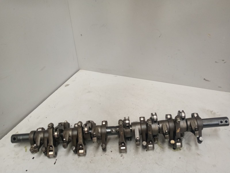 Recambio de eje balancines para renault serie t 12.8 diesel referencia OEM IAM 7421406640 7421822125 7421637266