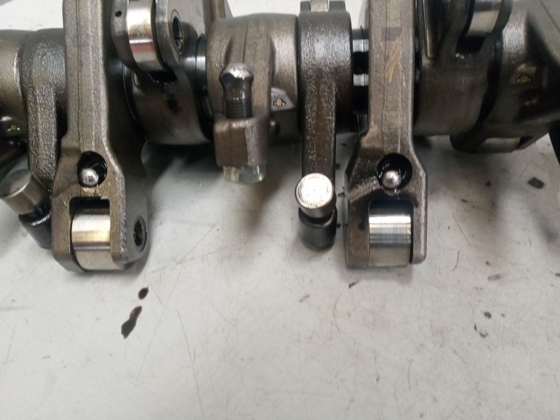 Recambio de eje balancines para renault serie t 12.8 diesel referencia OEM IAM 7421406640 7421822125 7421637266