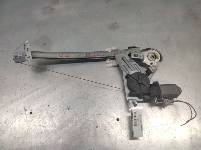 Recambio de elevalunas trasero derecho para peugeot 206 berlina 1.4 hdi referencia OEM IAM 400681  