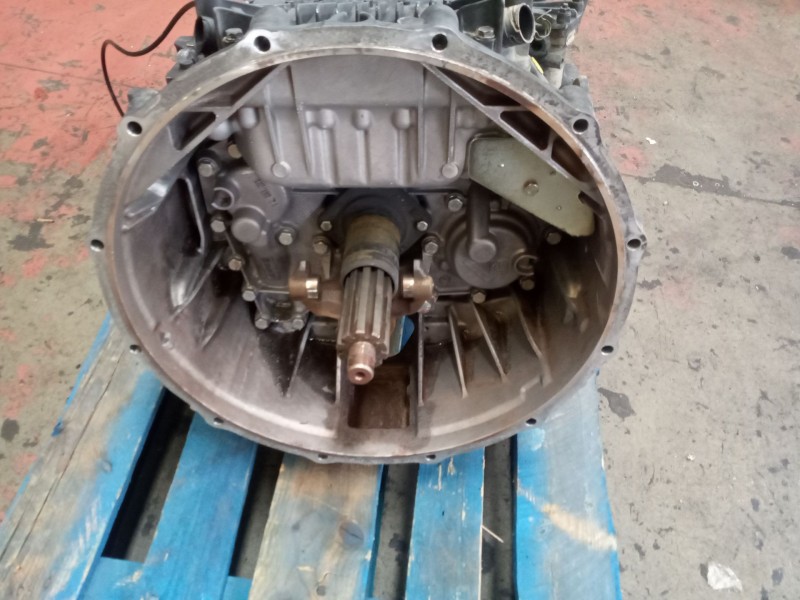 Recambio de caja cambios para man tgs referencia OEM IAM 12AS2330TD 81320046397 1353031031