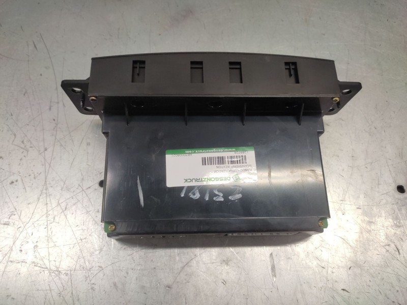 Recambio de mando climatizador para ssangyong rexton 290 referencia OEM IAM 6870008021  