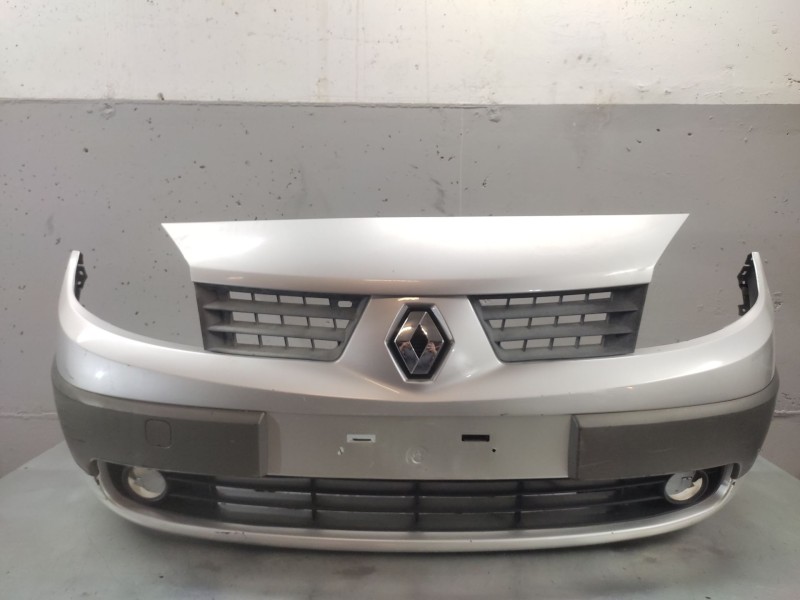 Recambio de paragolpes delantero para renault scenic ii 1.9 dci diesel referencia OEM IAM   