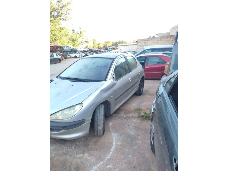 peugeot 206 berlina del año 2003