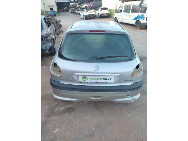 peugeot 206 berlina del año 2003