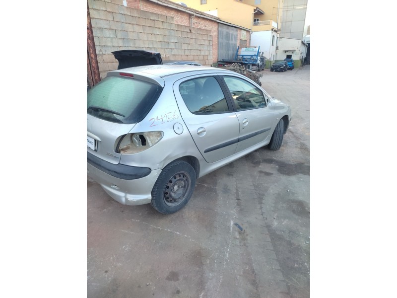 peugeot 206 berlina del año 2003