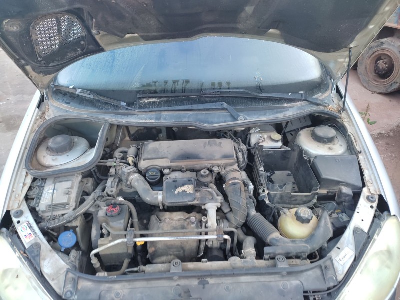 peugeot 206 berlina del año 2003