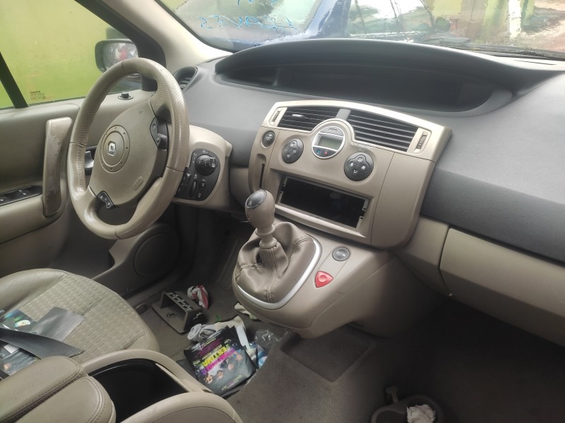 renault scenic ii del año 2003