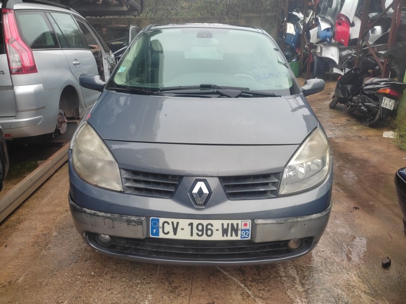 renault scenic ii del año 2003
