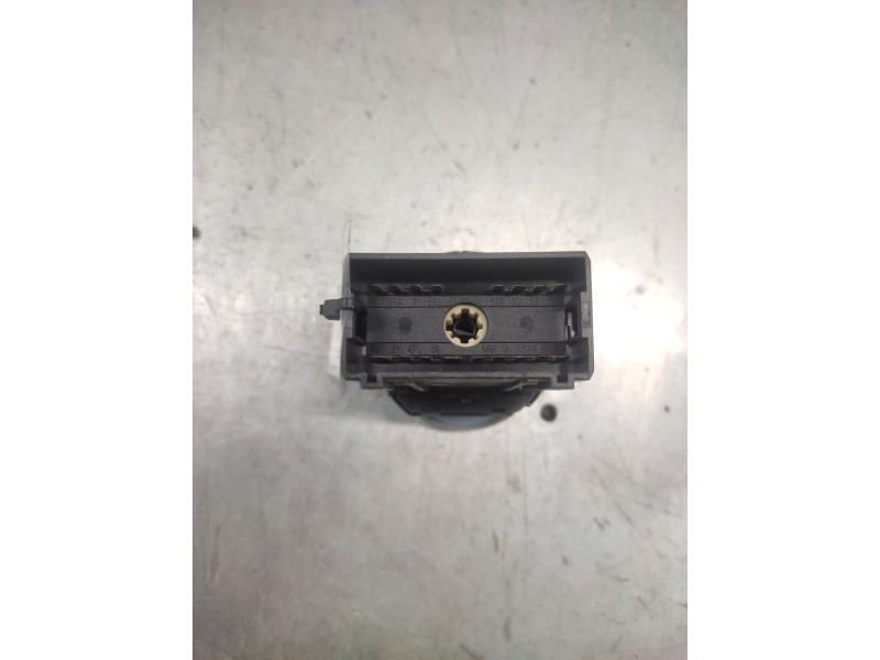 Recambio de mando luces para volkswagen polo berlina (6n2) conceptline referencia OEM IAM 1C0941531  