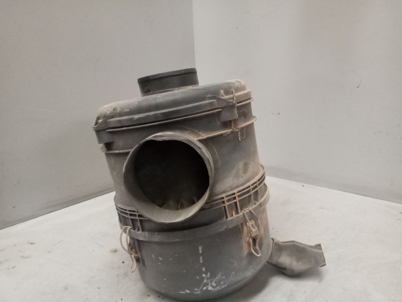 Recambio de filtro aire para nissan trucks atleon 140 referencia OEM IAM 4452692902  