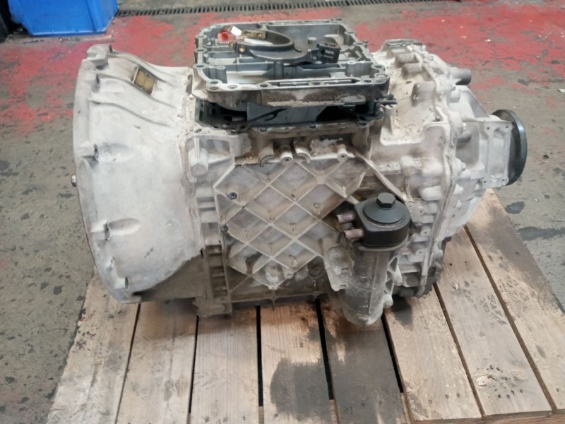 Recambio de despiece caja cambios para volvo fh xxx 12.8 diesel referencia OEM IAM AT2412C 20063940045 3190484