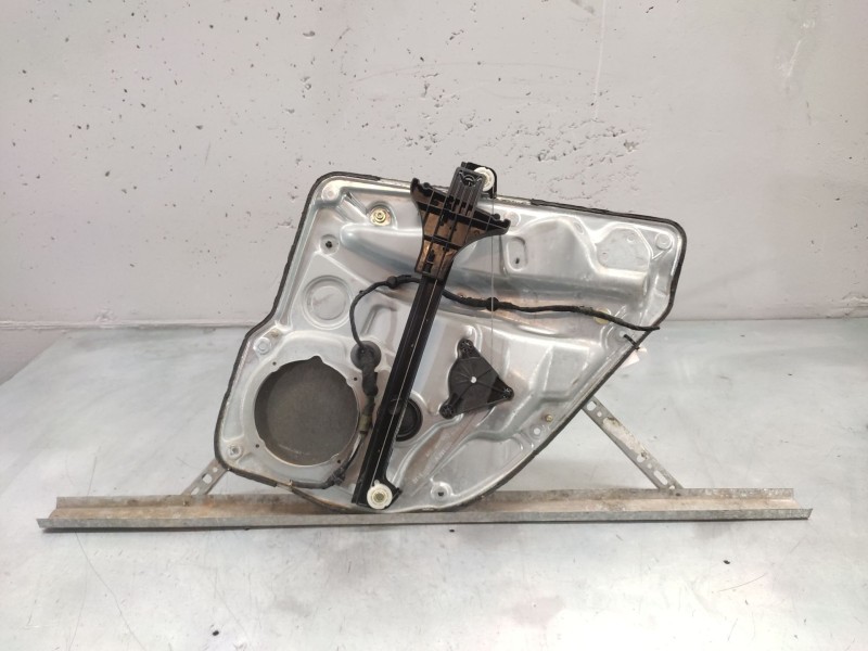 Recambio de elevalunas trasero izquierdo para volkswagen bora berlina (1j2) highline 4motion referencia OEM IAM 1J5839729G  