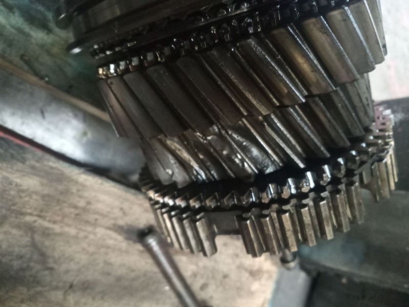 Recambio de despiece caja cambios para man m2000l/m2000m 18.2x4 e2 referencia OEM IAM FS8209AH Y08060 81320036317