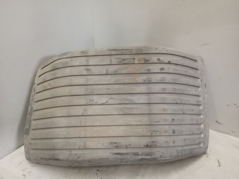 Recambio de tapa guardabarros trasero para mercedes-benz atego 6 cyl. 4x2 2005  1223 4x2 om 906 la nr l (largo) referencia OEM I