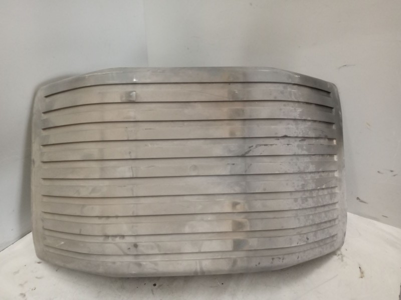 Recambio de tapa guardabarros trasero para mercedes-benz atego 6 cyl. 4x2 2005  1223 4x2 om 906 la nr l (largo) referencia OEM I