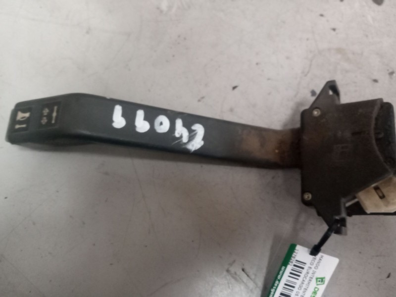 Recambio de mando intermitentes para iveco eurocargo 05.03  5.9 diesel referencia OEM IAM 93194121  