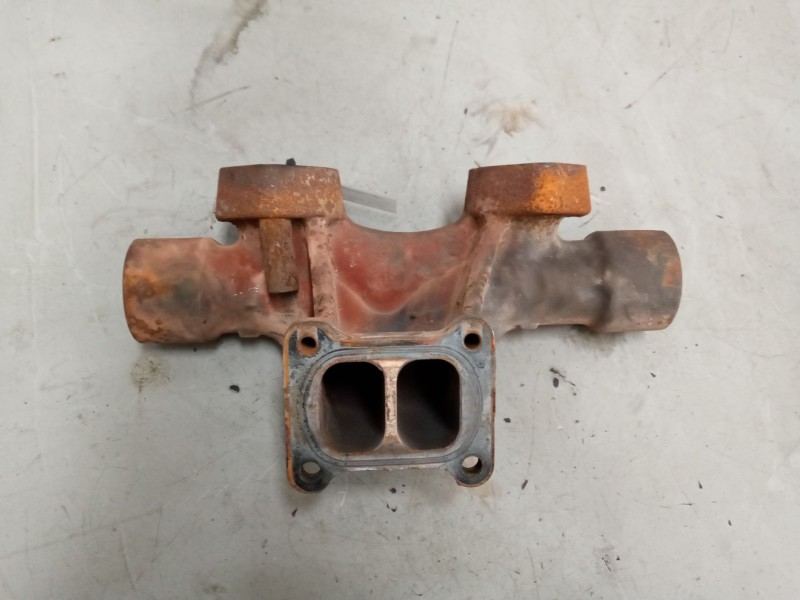 Recambio de colector escape para renault serie t 12.8 diesel referencia OEM IAM 21767048  