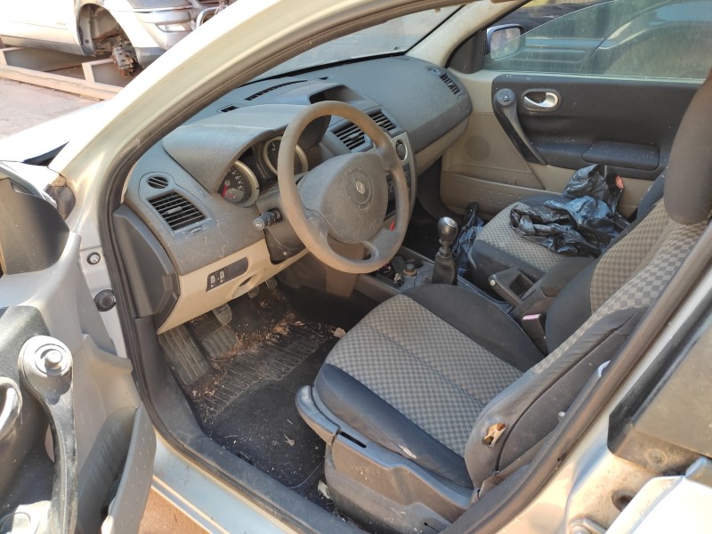 renault megane ii berlina 5p del año 2004