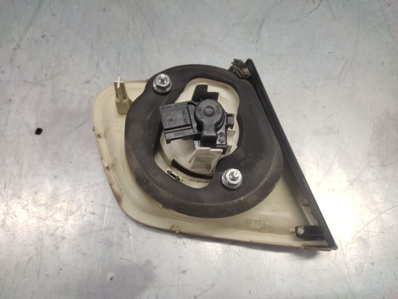 Recambio de piloto trasero derecho interior para volkswagen jetta iii (1k2) 1.9 tdi referencia OEM IAM   