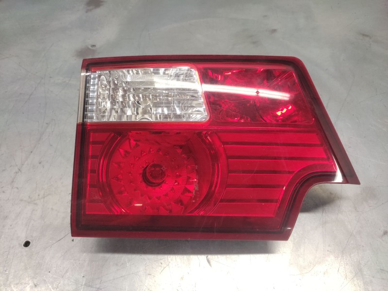 Recambio de piloto trasero derecho interior para ssangyong kyron 270 xdi limited 4wd referencia OEM IAM   