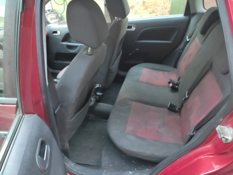 ford fiesta (cbk) del año 2006