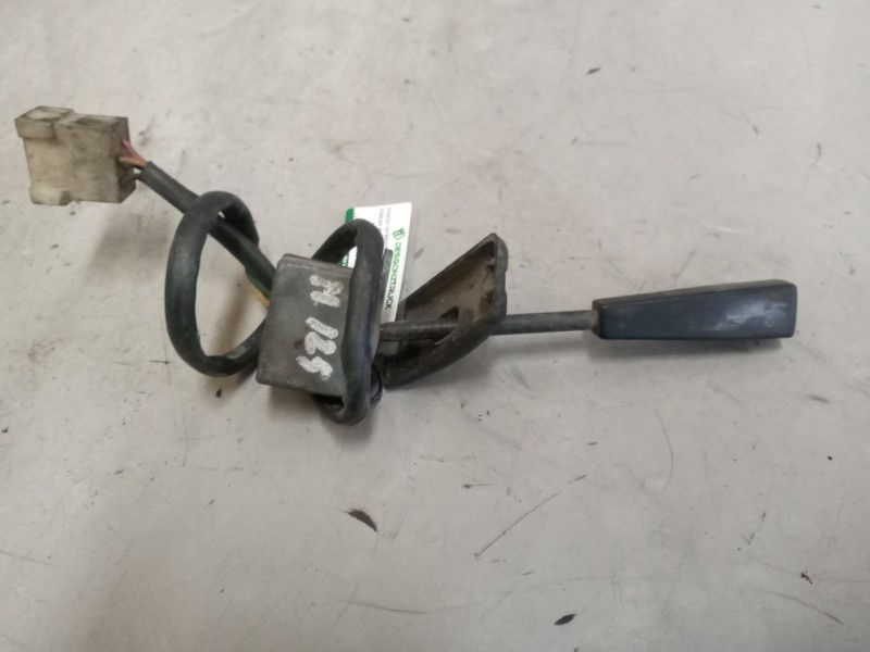 Recambio de mando intermitentes para nissan m m125.17 referencia OEM IAM   