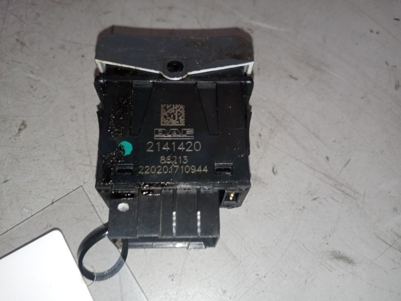 Recambio de interruptor para daf trucks xf 106 480 referencia OEM IAM 2141420  