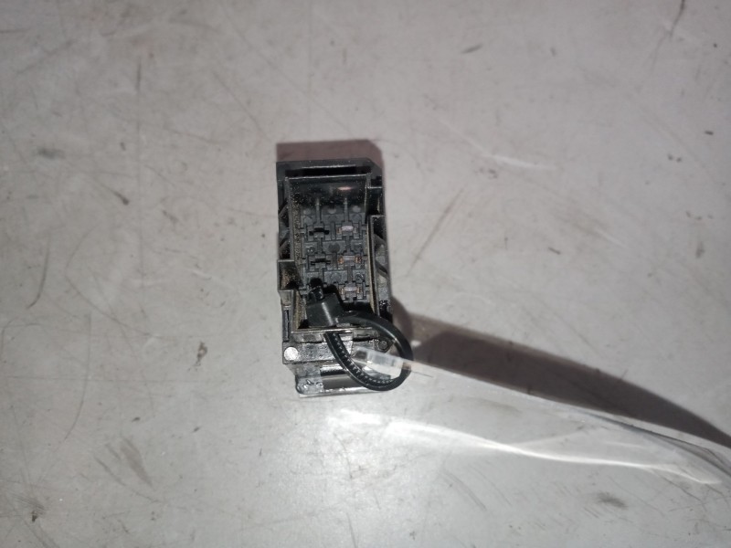 Recambio de interruptor para daf trucks xf 106 480 referencia OEM IAM 2141420  