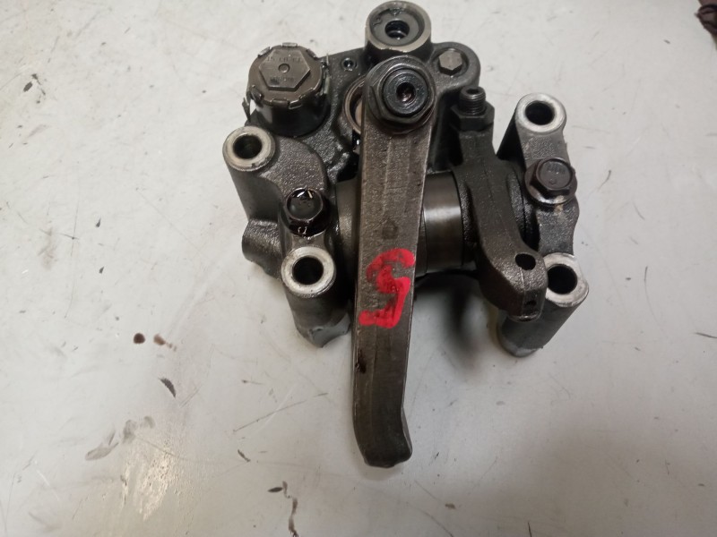 Recambio de eje balancines para daf serie cf85.xxx ab06 12.9 diesel referencia OEM IAM 1732002  1737331