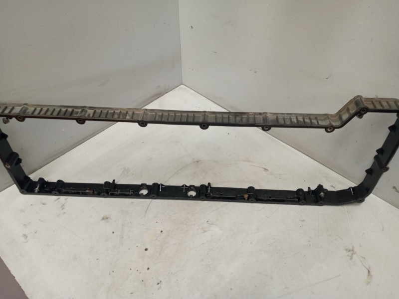 Recambio de tapa balancines para renault serie t 12.8 diesel referencia OEM IAM 7421627153 cubierta válvula 