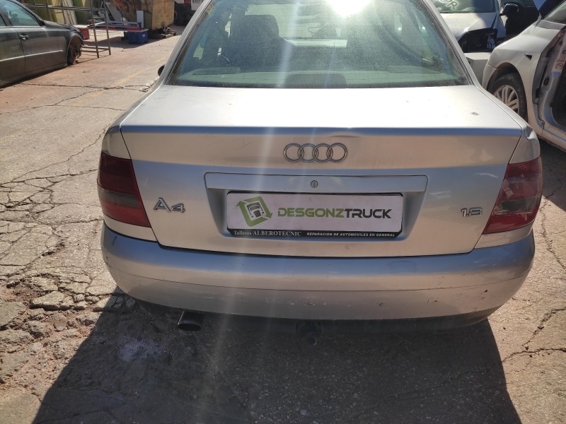 audi a4 berlina (b5) del año 2000